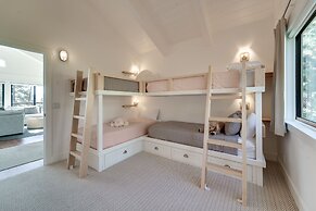 Gorgeous Tahoe City Home w/ Views, Steps to Beach