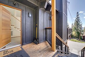 Gorgeous Tahoe City Home w/ Views, Steps to Beach