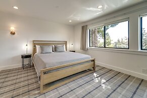 Gorgeous Tahoe City Home w/ Views, Steps to Beach