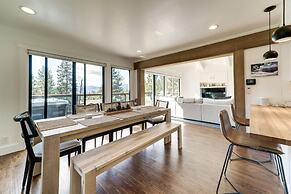 Gorgeous Tahoe City Home w/ Views, Steps to Beach