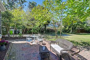 Convenient New Bern Apt With Patio Access!