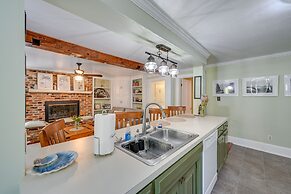 Convenient New Bern Apt With Patio Access!