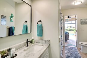 Hot Tub & Pool: Coconut Palms in Cape Coral