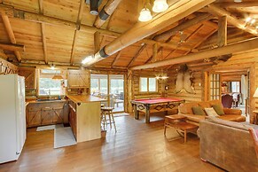 Scenic Montana Cabin Rental ~ 1 Mi to Yellowstone!