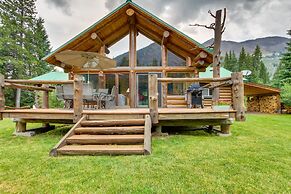 Scenic Montana Cabin Rental ~ 1 Mi to Yellowstone!