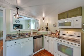 Historic New Bern Apartment: Walk to Tryon Palace!