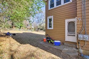 Cozy Roanoke Vacation Rental: 2 Mi to Downtown!