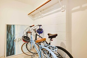 1 Mi to Pompano Beach: Home w/ Patio & Pool!