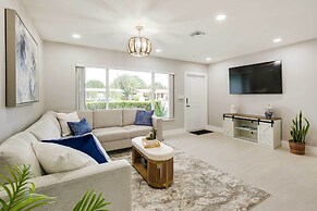 1 Mi to Pompano Beach: Home w/ Patio & Pool!