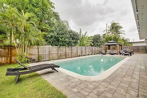 1 Mi to Pompano Beach: Home w/ Patio & Pool!