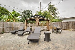 1 Mi to Pompano Beach: Home w/ Patio & Pool!