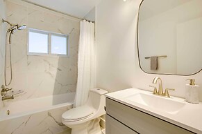 1 Mi to Pompano Beach: Home w/ Patio & Pool!