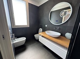 Elegance Suite Apartments - Siroli Collection