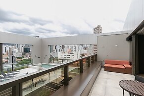 Loft alto padrão com varanda
