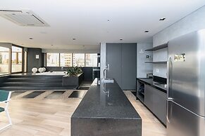 Loft alto padrão com varanda