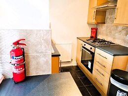 Stunning 2-bed House for 6 Guest Next to Anfield