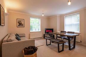 Spacious Apartment, Near Birmingham Centre and NeC