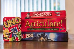 Spacious Apartment, Near Birmingham Centre and NeC