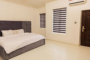 Immaculate 4-bed Apartment in Lekki