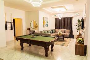 Stunning 2-bed Apartment in Lekki