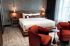 Hotel Renegade
