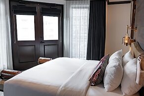 Hotel Renegade