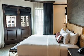 Hotel Renegade