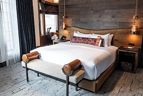 Hotel Renegade