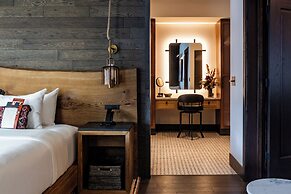 Hotel Renegade