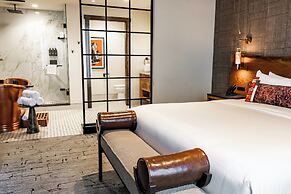 Hotel Renegade