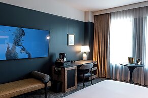 Hotel Renegade