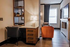 Hotel Renegade