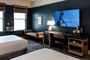 Hotel Renegade