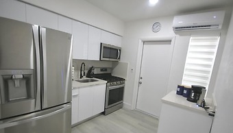 251 Airport Top House Apartments