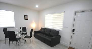 251 Airport Top House Apartments