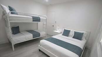 251 Airport Top House Apartments