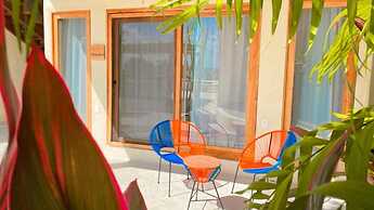 Hotel y Eco-Cabañas Azul María Bacalar