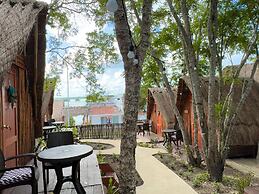 Hotel y Eco-Cabañas Azul María Bacalar