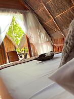 Hotel y Eco-Cabañas Azul María Bacalar