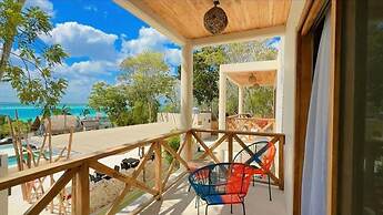 Hotel y Eco-Cabañas Azul María Bacalar