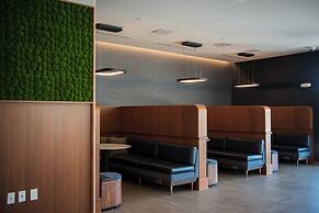 Courtyard By Marriott Lake City