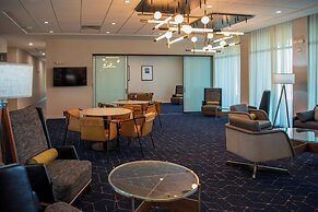 Courtyard By Marriott Lake City