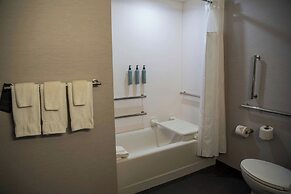 Courtyard By Marriott Lake City