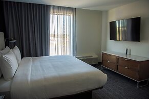 Courtyard By Marriott Lake City