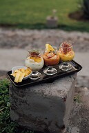 Tunas & Cabras Hotel