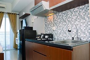 Modern And Comfy Studio At Grand Dhika City Apartment