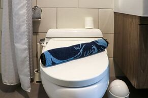 Exclusive 2Br At Lexington Apartment