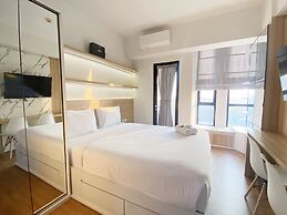 Minimalist And Homey Studio The Alton Apartment