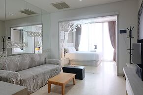 Luxury 1Br Apartment At Dago Suites