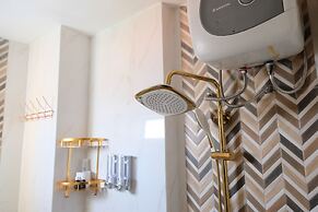 Spacious And Modern 3Br Apartment At Gateway Ahmad Yani Cicadas